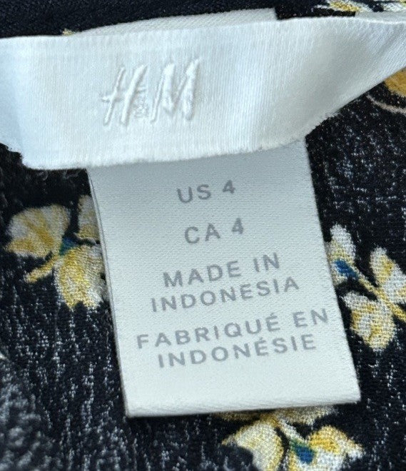 H&M Navy Blue Yellow White Floral Long Sleeve Blouse Ruffle Accent Size 41